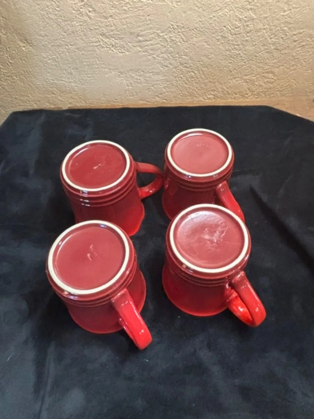 La Creuset set of 4 Mugs